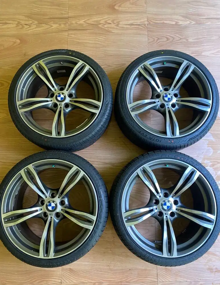 Velg BMW 343m ring 19 supercopy M6 & M5 beserta ban kondisi 99%