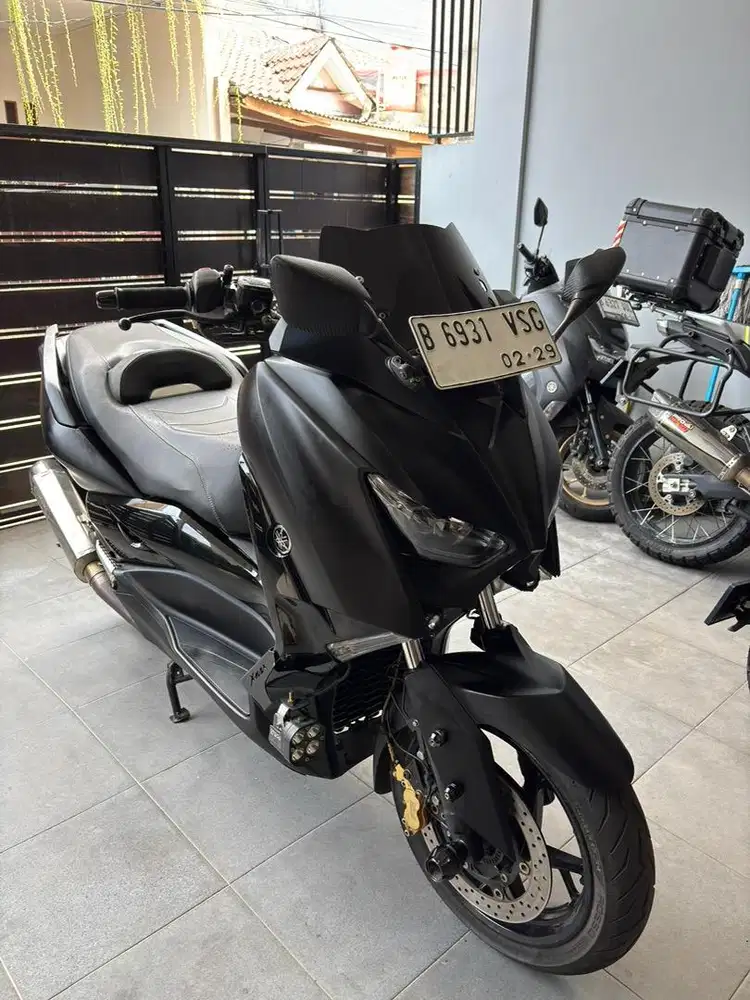 XMAX BLACK 2019 PRIBADI