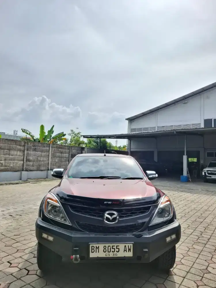 Mazda BT50 pro 2012 manual. Km 108rb antik(an.pribadi)
