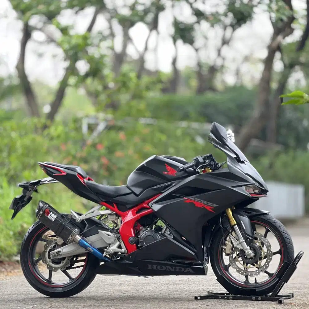 HONDA CBR 250RR ABS HITAM 2019 KM 12K PAJAK PANJANG NO MINUS