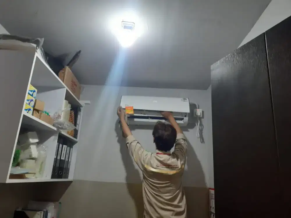 Service AC,Maintance Bulann AC,Isi Fron. AC,Repair AC,Service Kulkas