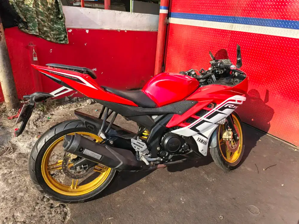 Yamaha R15 di jual cepat