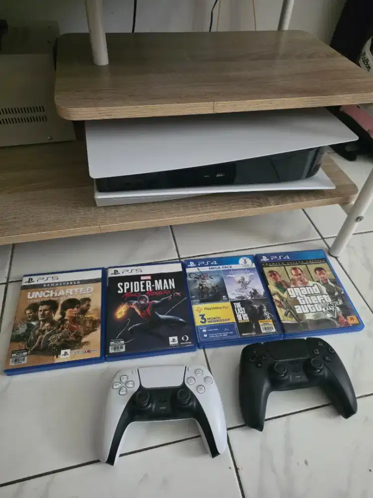 PS5 PS 5 Pro 1TB Disc dan digital version include 2 stik