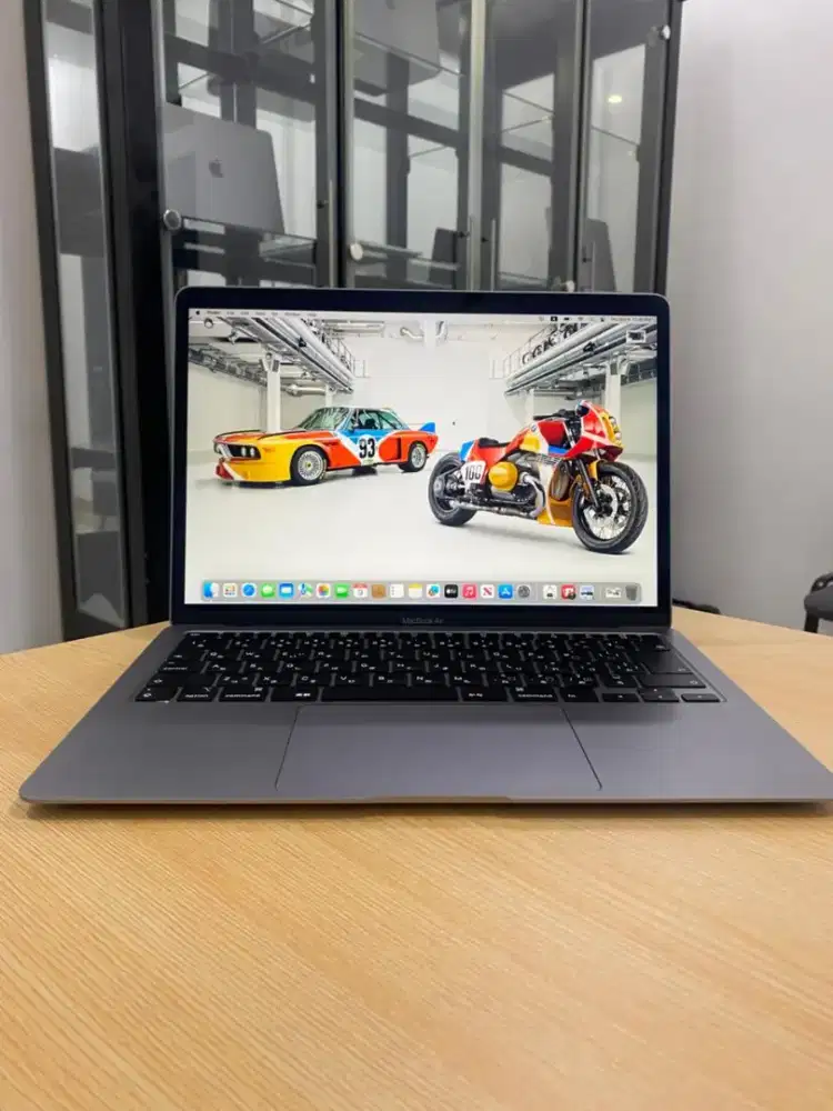 Macbook Air 2020 i7 16/2 TB