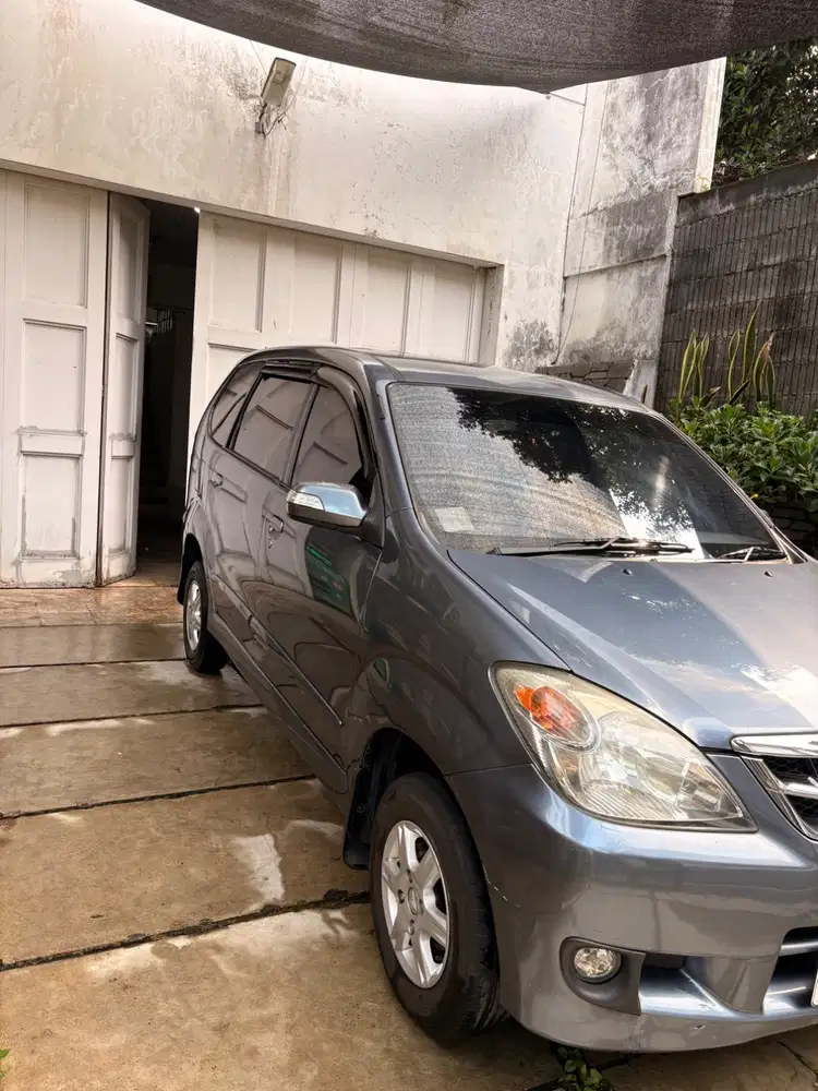 Jual Daihatsu Xenia Li Deluxe Th 2010