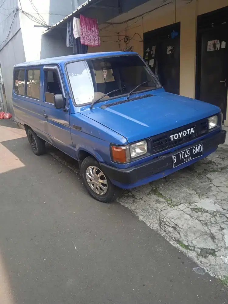 Toyota Kijang 1988 Bensin