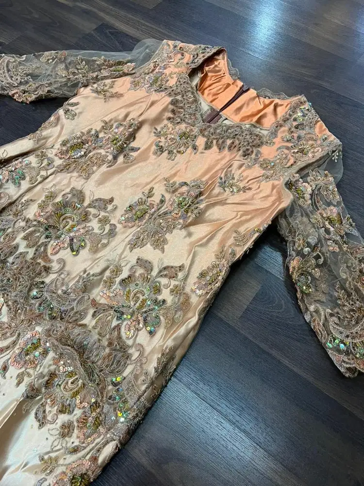 dress untuk orang tua