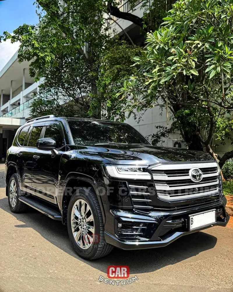 LOW KM LAND CRUISER VX-R 4x4 DIESEL ATPM 2024/2023