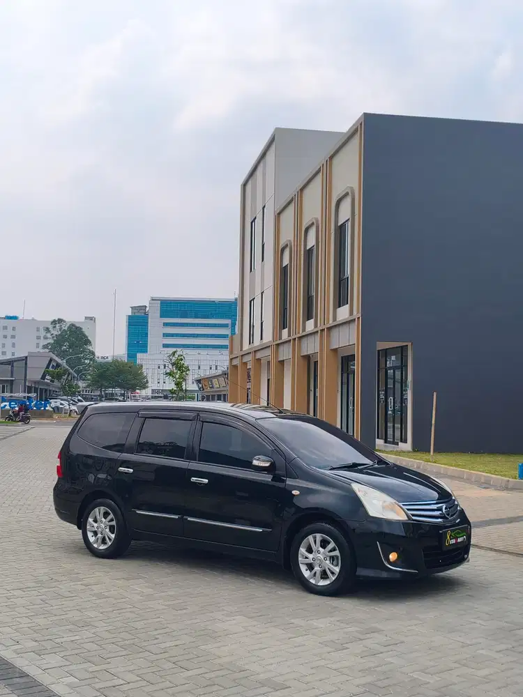 Nissan Grand livina 2012 Bensin