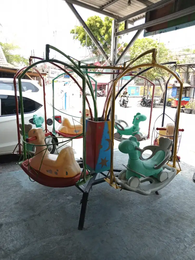 Komedi Putar 1 set + 2 Roda