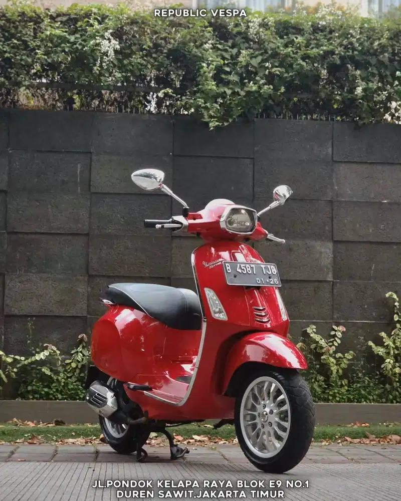 Dijual Cepat Piaggio Vespa SPRINT 150 3V Tahun 2015 Warna MERAH