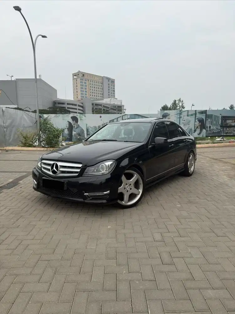 Mercedes Benz C300 Avantgarde AMG Line
