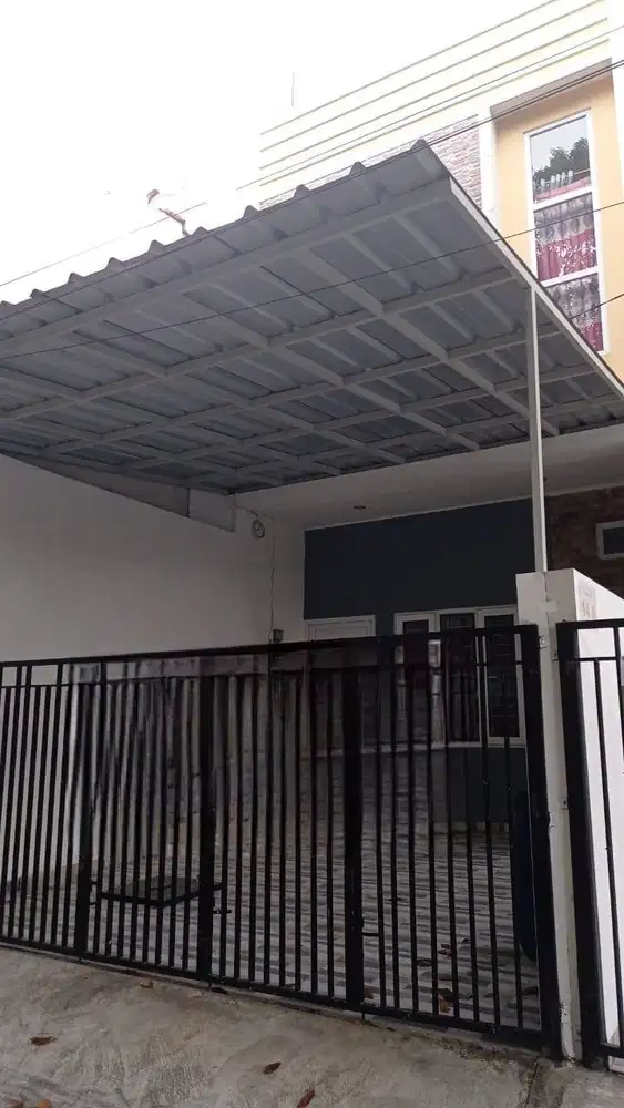Di sewakan rumah 2 lantai di kelapa gading jakarta utara