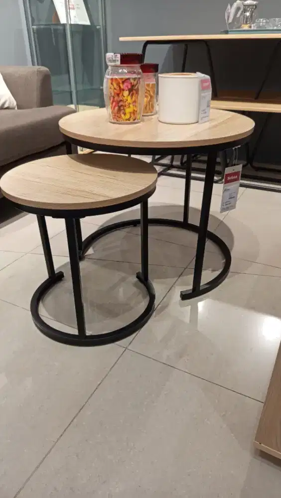 Meja Ruang Tamu sudah 1 Set