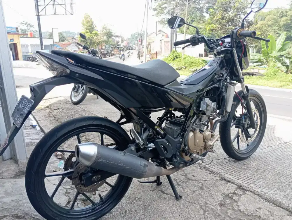 Jual satria Fu tahun 2016