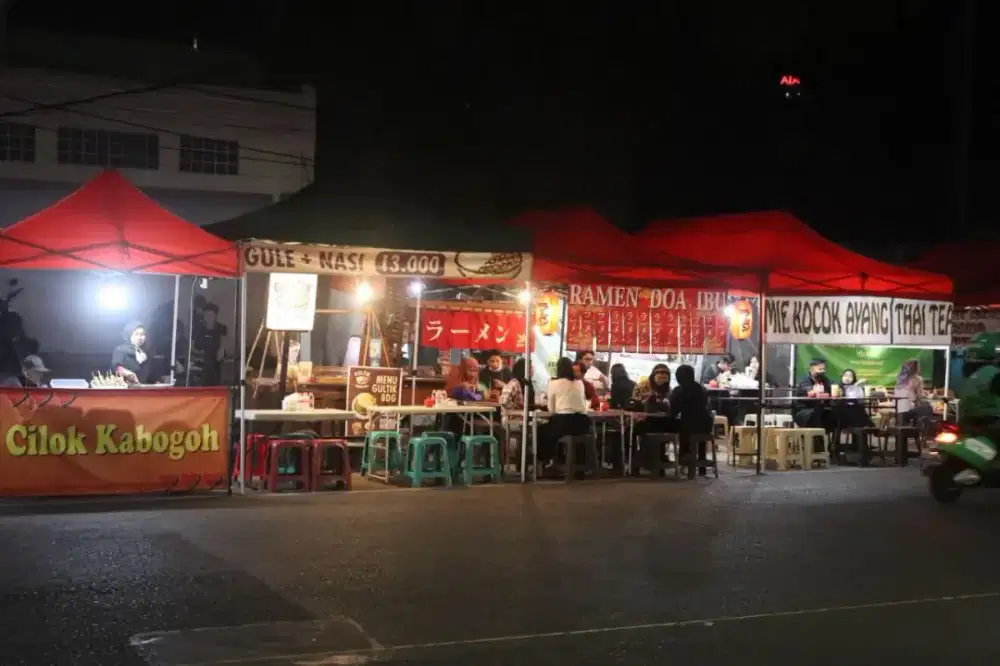 LOWONGAN KERJA JUALAN STREET FOOD GROBAKKAN