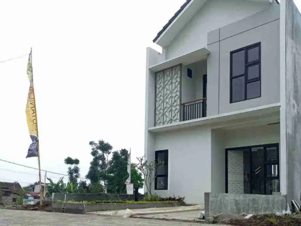 Hunian Baru Nuansa Villa 2Lt dekat Stasion Whoosh Padalarang dan Kota Baru Parahyangan