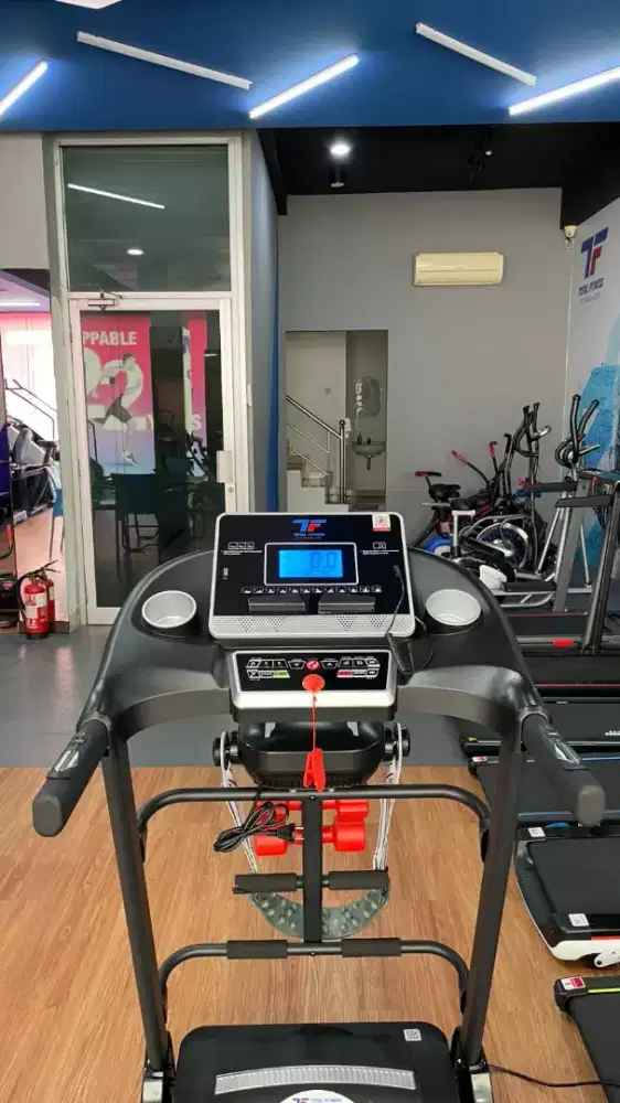 Treadmill elektrik TF 270 otomatis inclene
