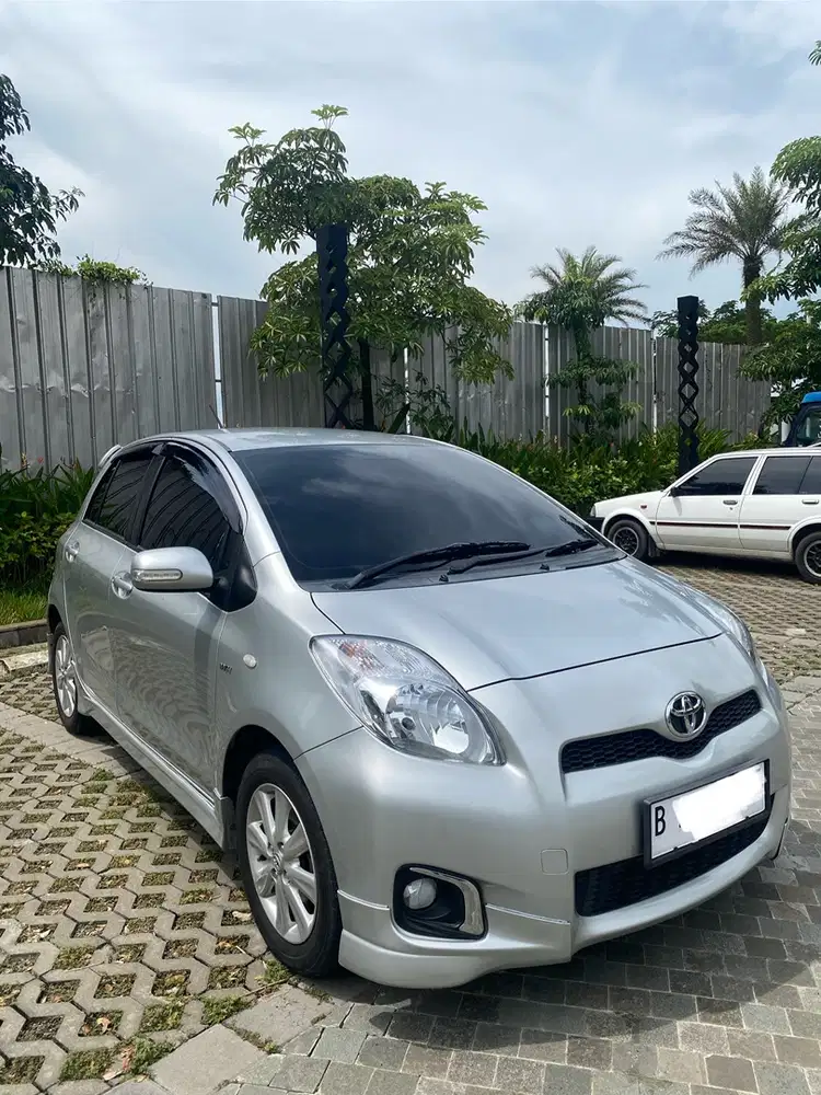 Toyota Yaris 2012 Bensin