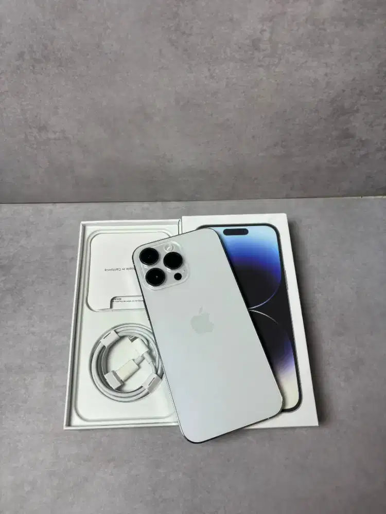 iPhone 14 Promax 256gb silver