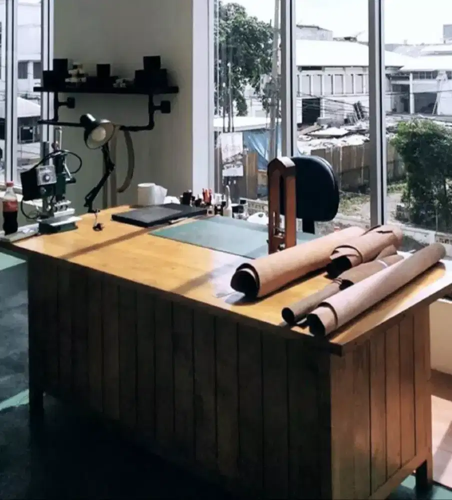 Meja Kayu Sungkai