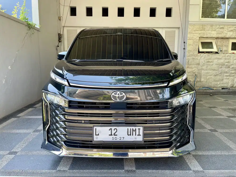 Toyota New Voxy 2.0 TSS 2022 Super Istimewa