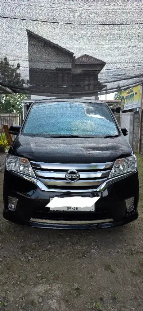 Nissan Serena HWS C26 2013
