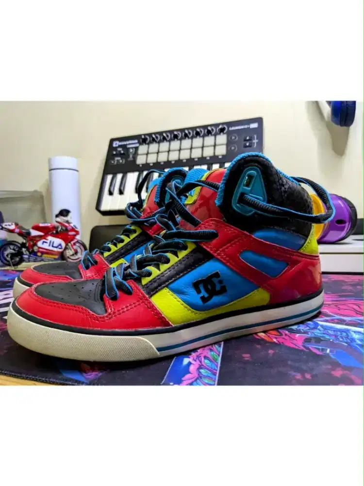 DCshoecousa Skateboard Destroyer Mid