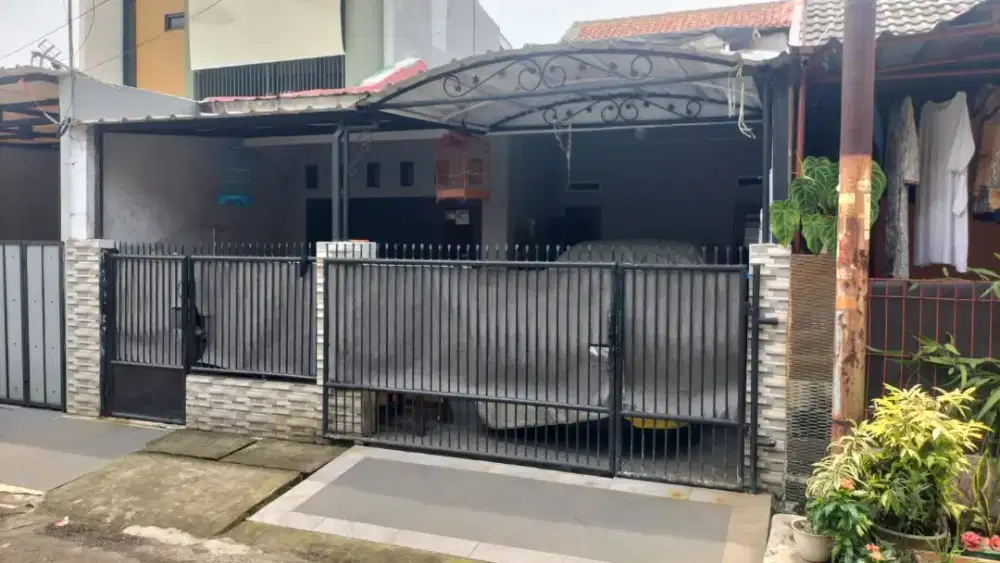 Rumah siap huni di tengah 2 stasiun Bojong-gede dan Cilebut