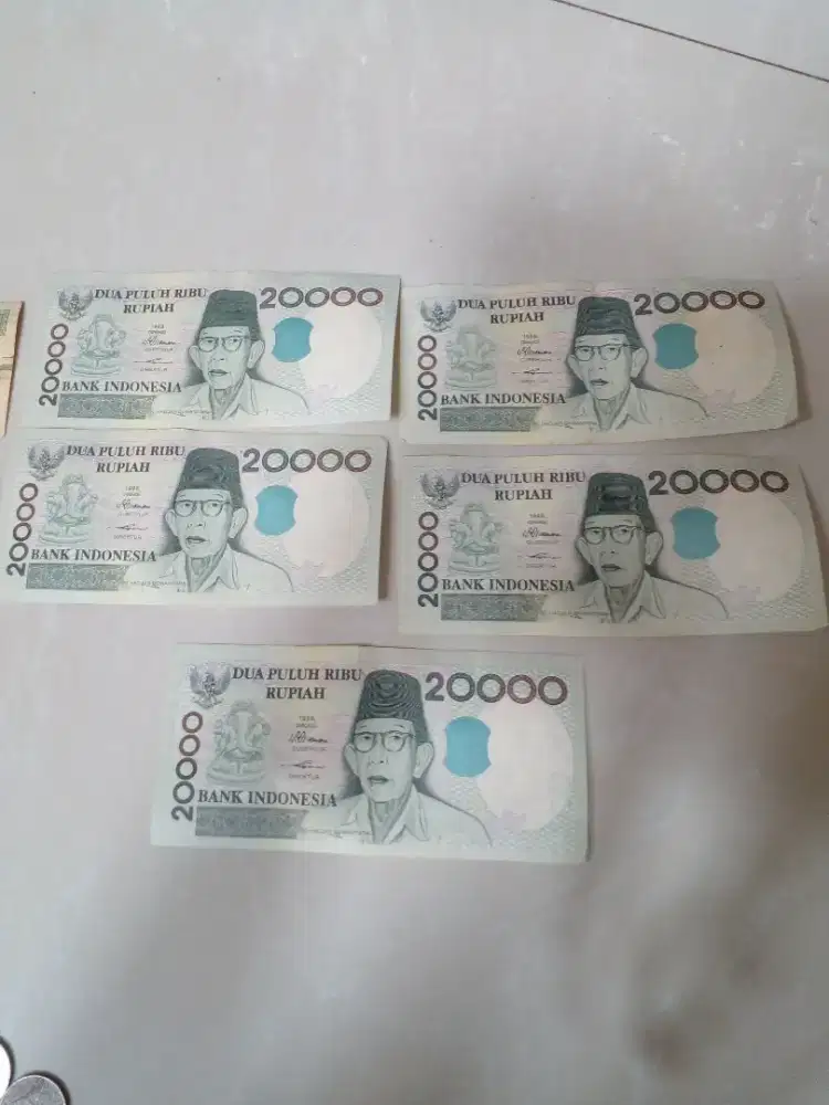 Uang jadul kertas dan koin