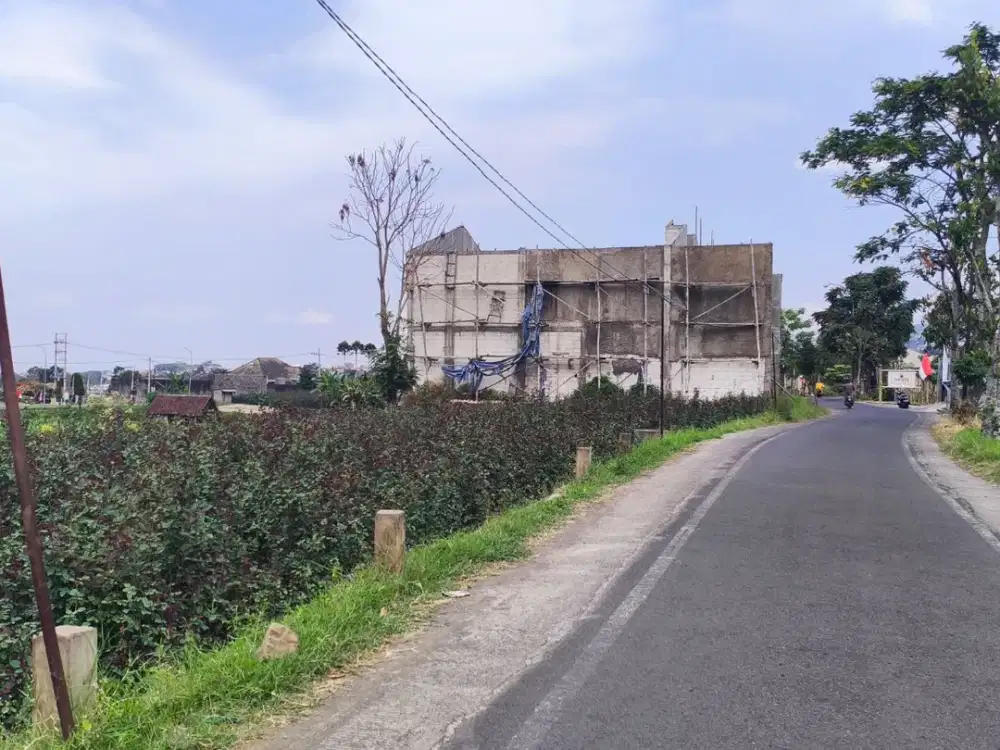 Villa Cantik Batu Siap Bangun Free Furnished Lokasi Sisir Batu