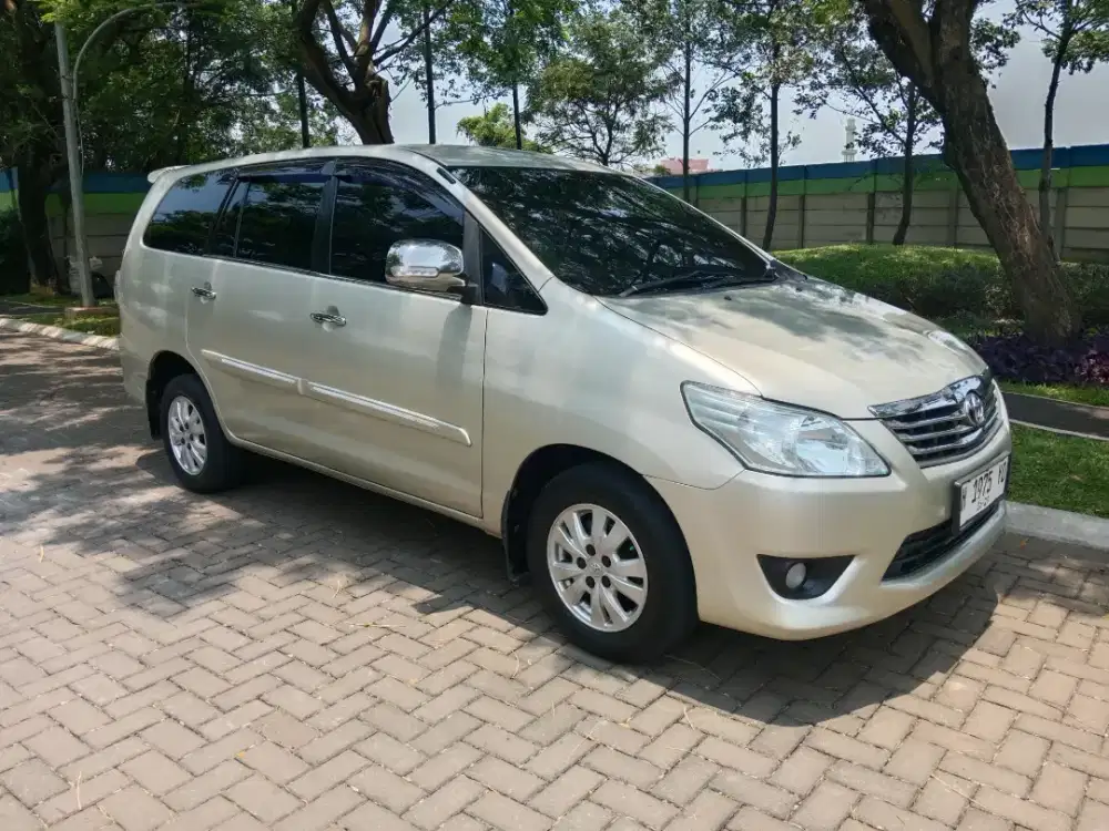 DIJUAL INNOVA G 2.5 2012 DIESEL