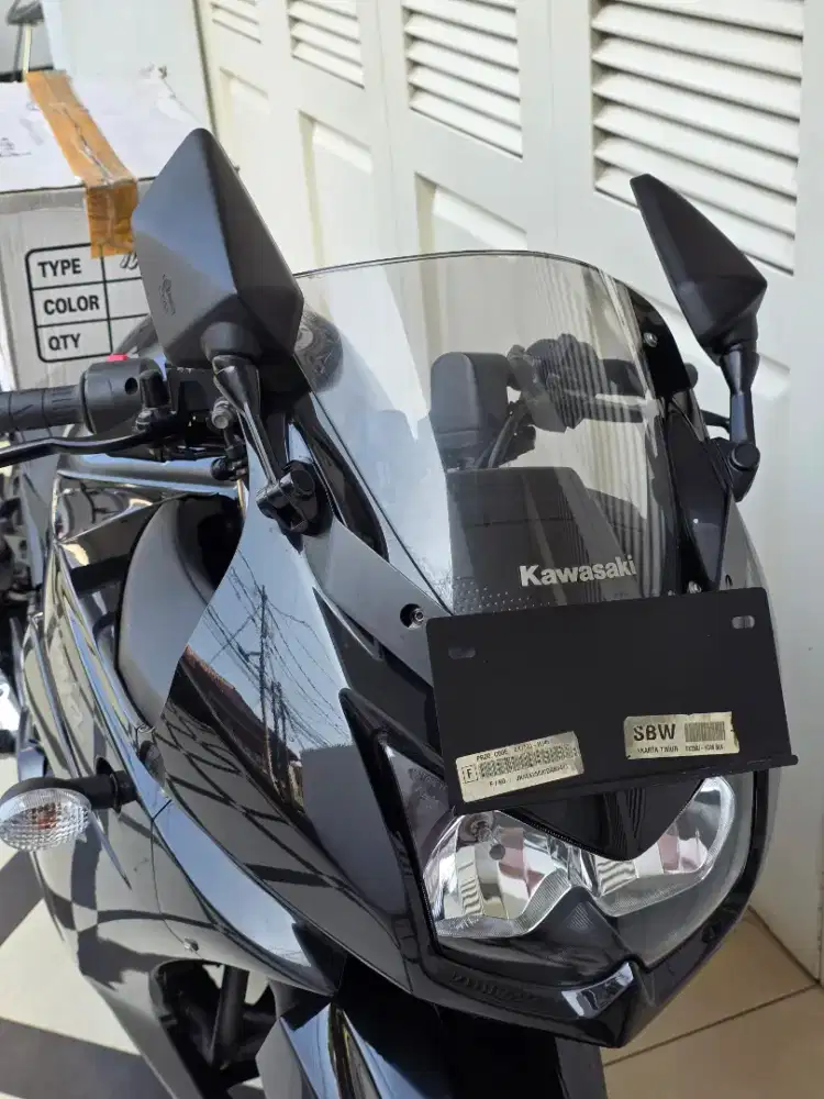 Kawasaki ninja 250R 2012 km 70 perak nos