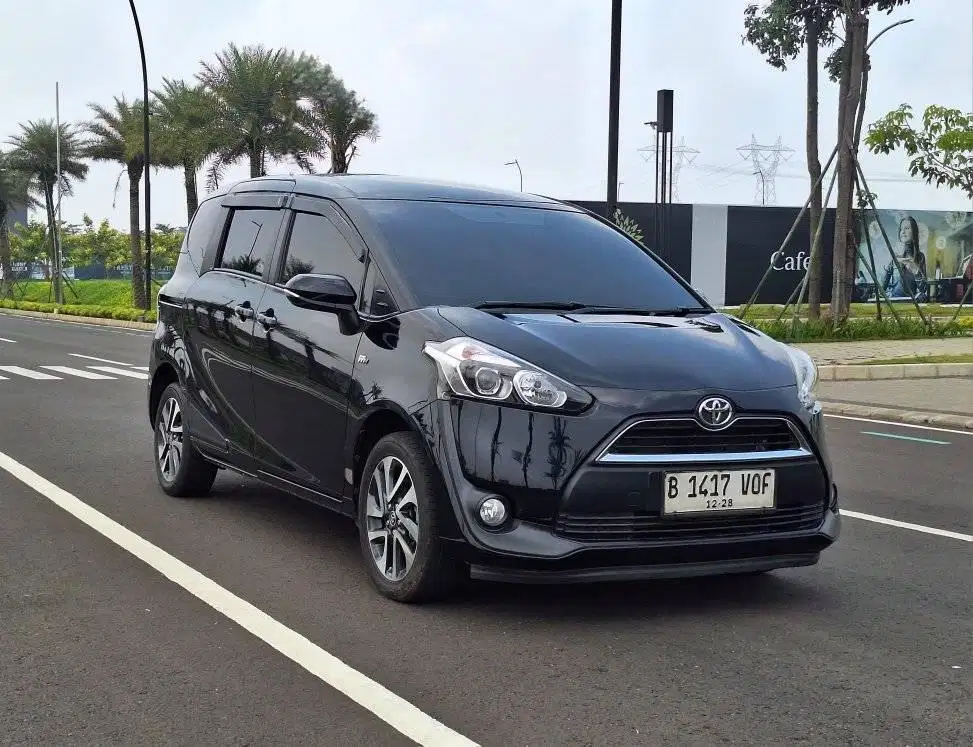 Tangan Pertama Service Record Sienta 1.5 V Matic at 2018 Siap Pakai