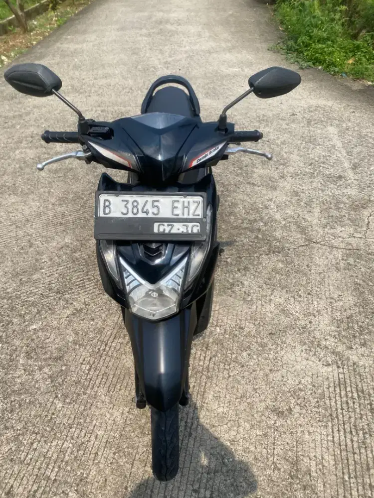 Nia:BEAT FI CBS ISS PLAT B DEPOK PAJAK HIDUP NEGO TIPIS