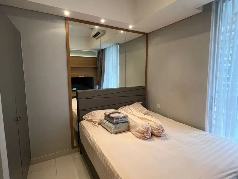 Studio Furnished Apartemen Taman Anggrek Residences - Jakarta Barat