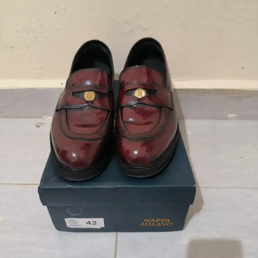 Dijual sepatu kulit maroon nappa milano