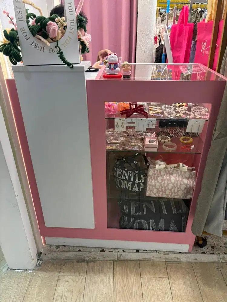 Jual meja kasir masih baru
