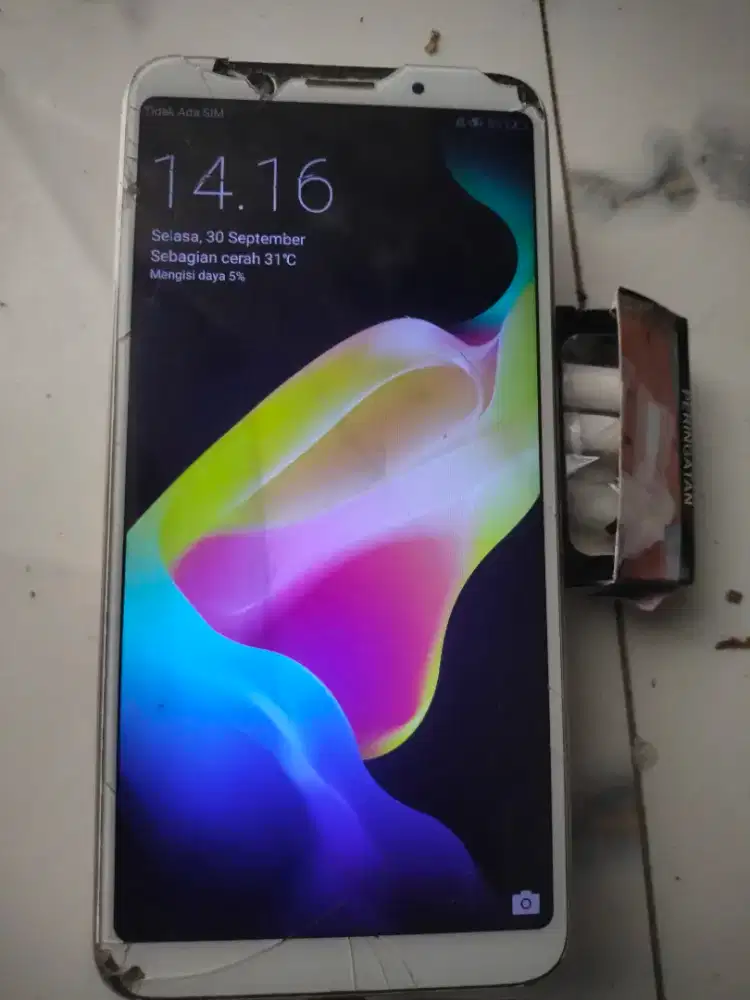 Oppo F5 4/64 minus