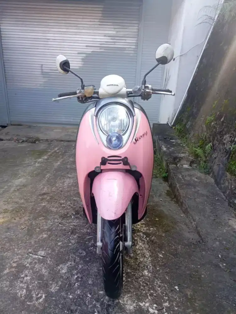 SCOOPY KARBU PINK TAHUN 2010