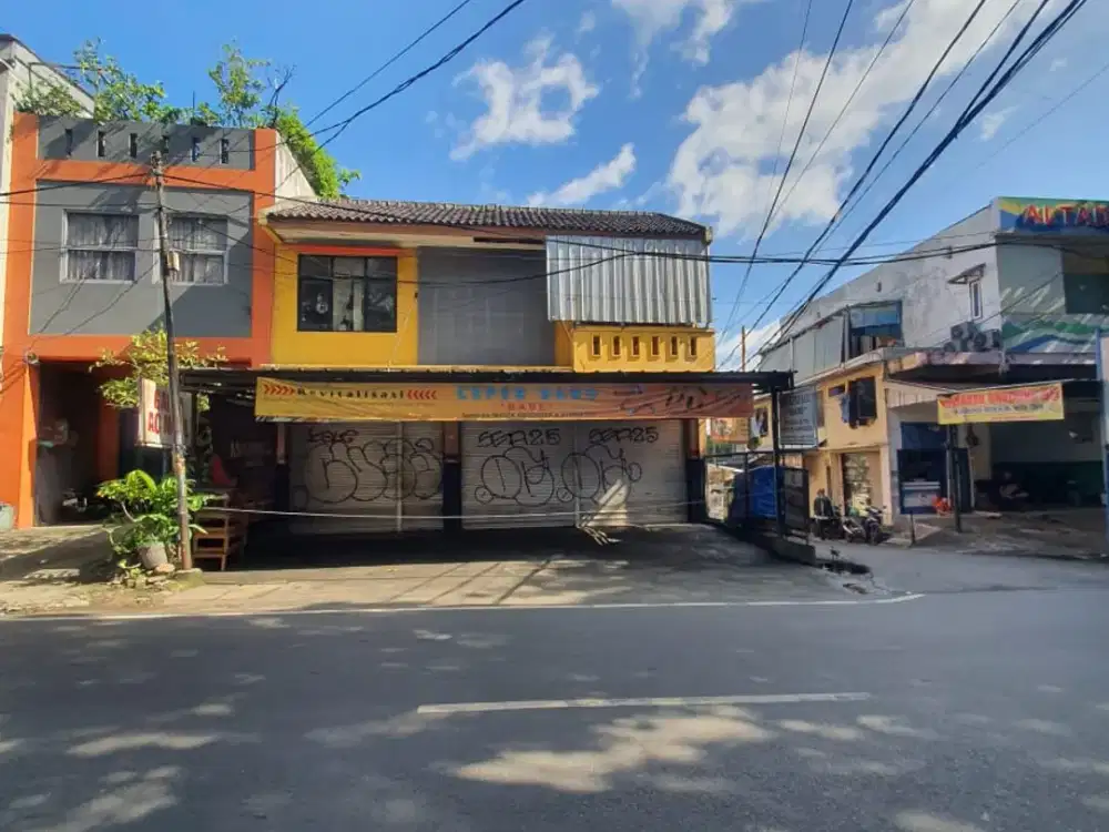RUKO STRATEGIS SIMPANG JALAN HAJI NAWI RAYA DAN JL H. SYAHRIN KEBAYORAN