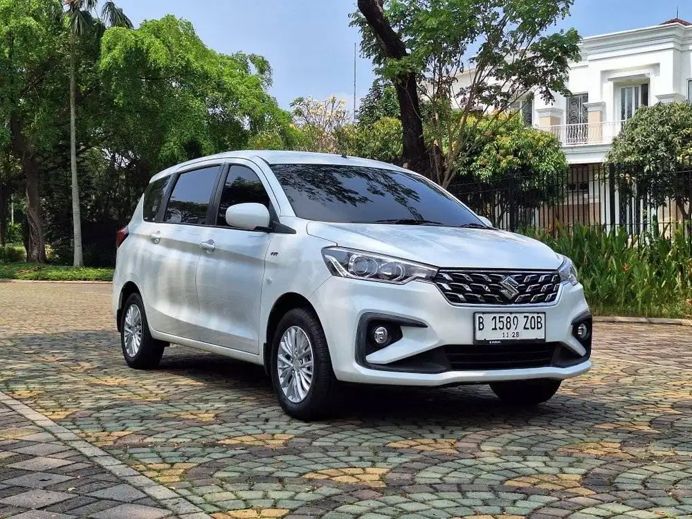 Tangan Pertama TDP 5jt Saja Ertiga GL matic at 2023 Putih Srvce Record