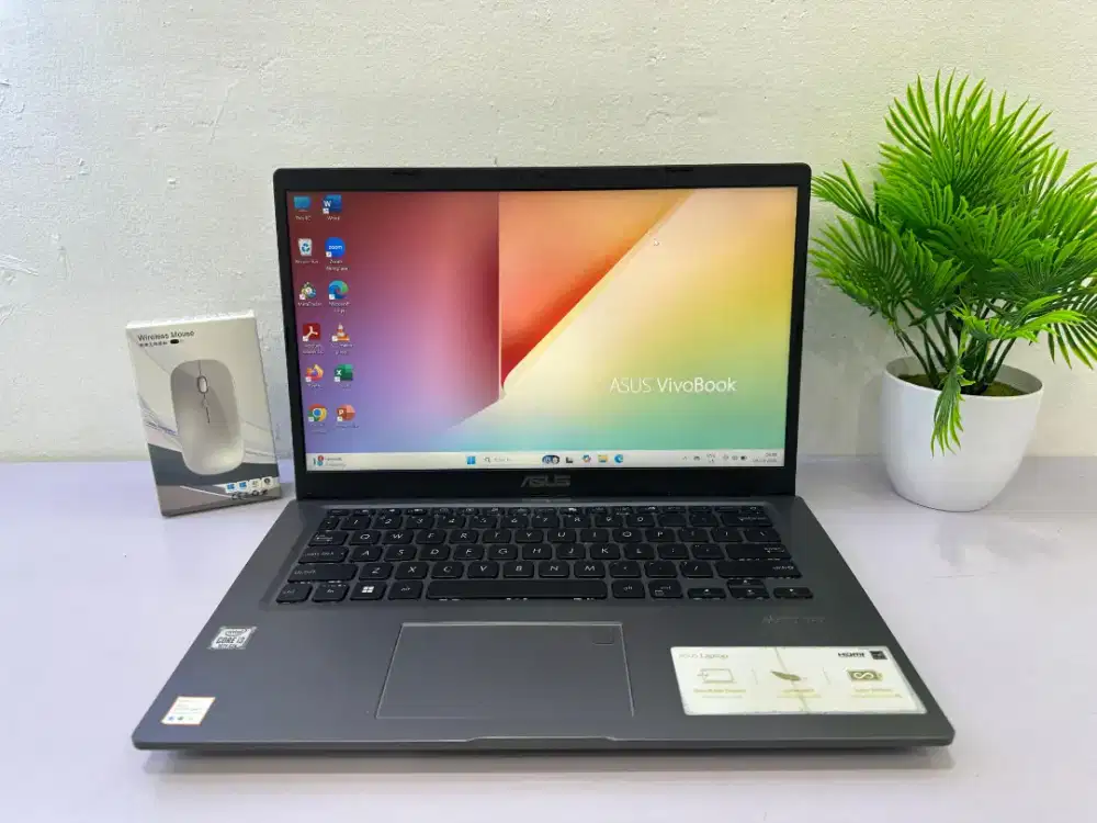 Asus VivoBook 14 
Core i3-1005G1 
RAM 12GB 
SSD 256Gb 14FHD
WIN 11