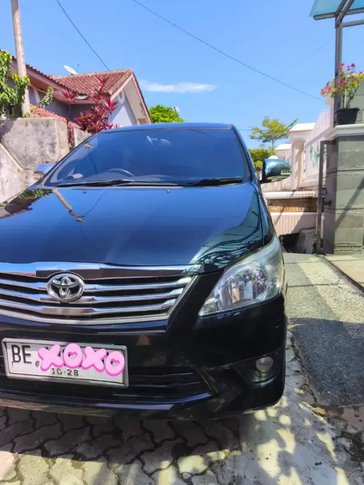 Innova G Diesel Matic 2012