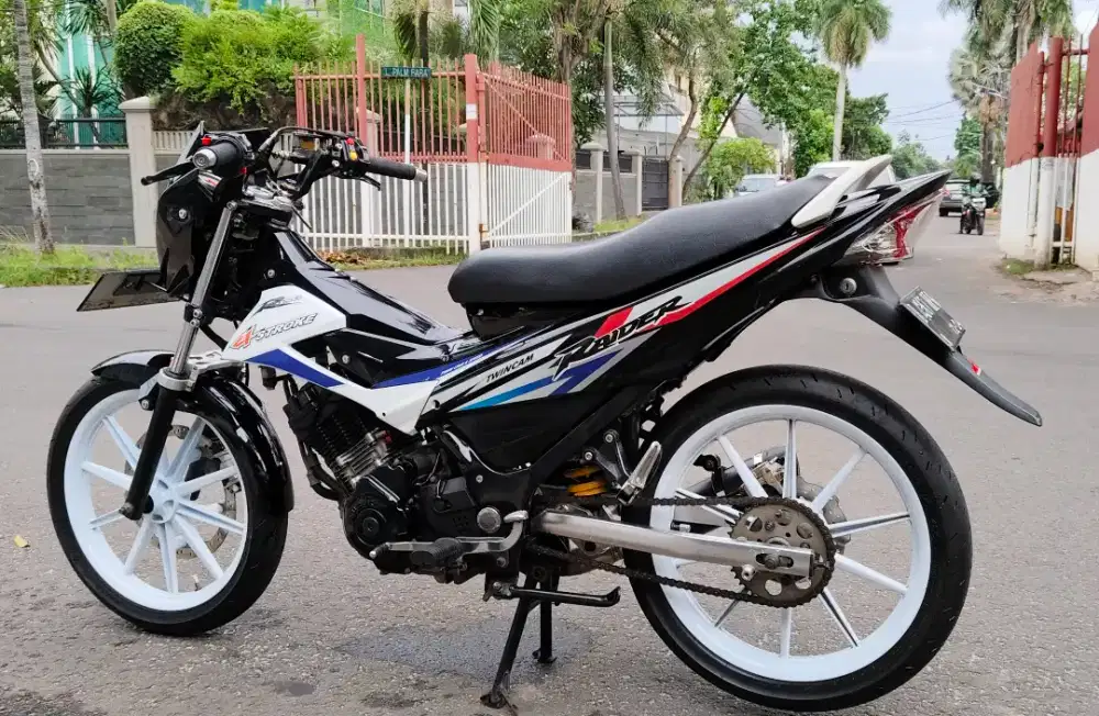 Suzuki satria fu full variasi tahun 2014 akhir