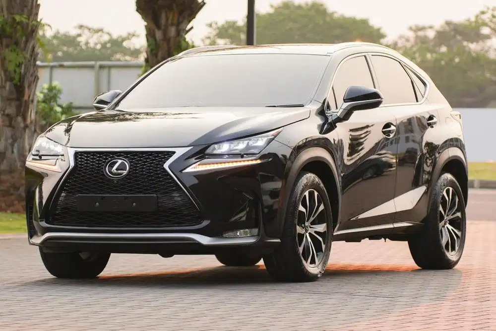 Privilege! Lexus NX200 FSport 2.0 Turbo 2017 Black x3 x5 e300 320i