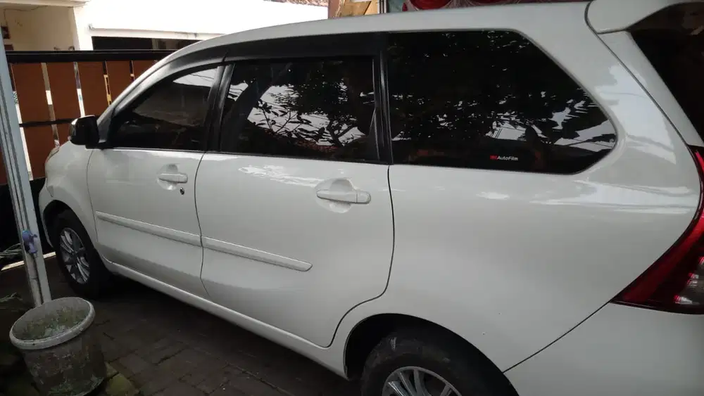 Daihatsu Xenia 2011 Bensin