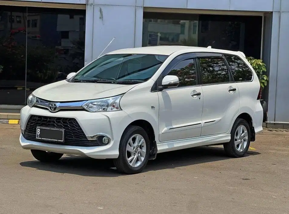 Jual Cepat : Avanza Veloz 1.3 AT 2016 Putih KM 50rb Service Record