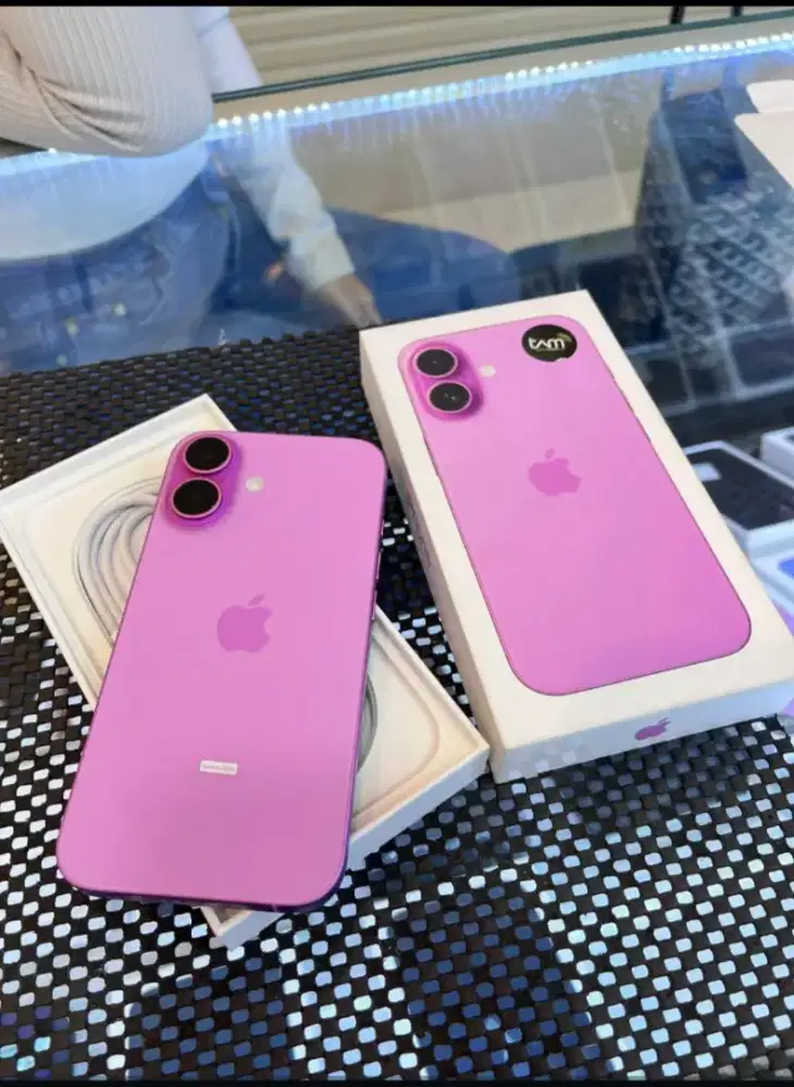 iPhone 16 basic