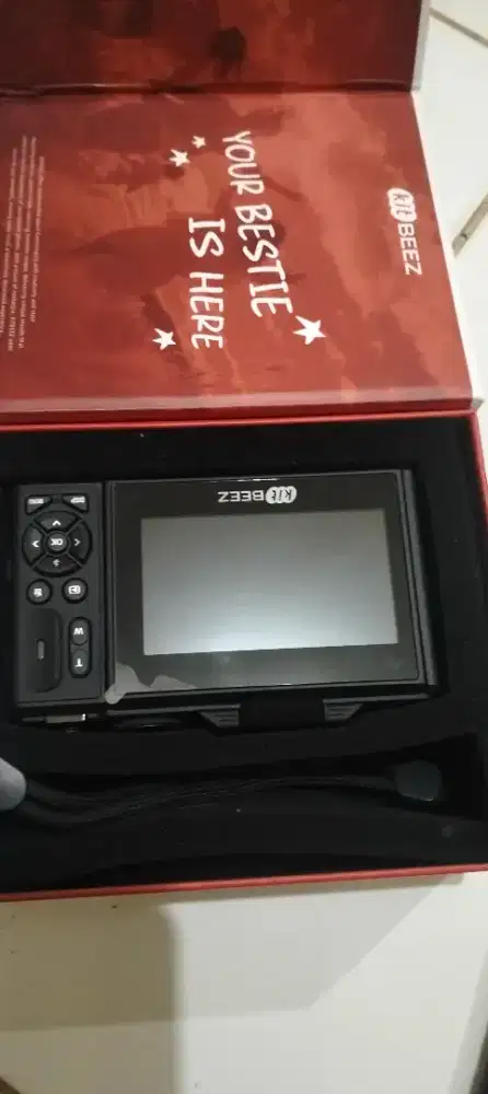 Jual aja ni kamera Masih komplit,lagi butuh uang